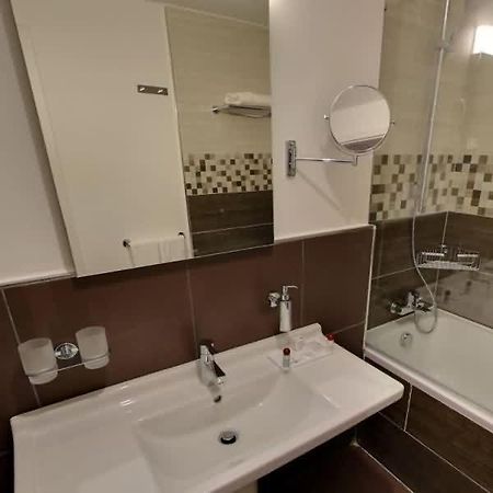 Algiers Hotel Hani מראה חיצוני תמונה