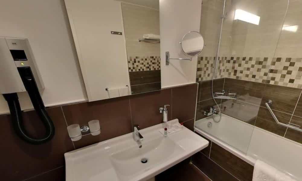 Algiers Hotel Hani מראה חיצוני תמונה